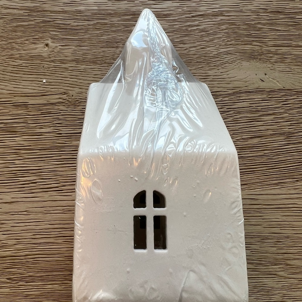 NEW Target Ceramic-like house - Picture 5 of 7